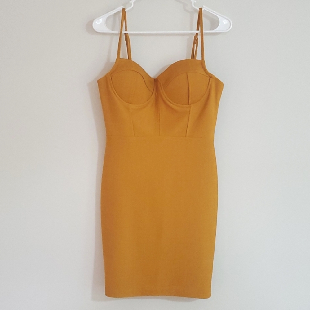 Zippered bodycpn dress